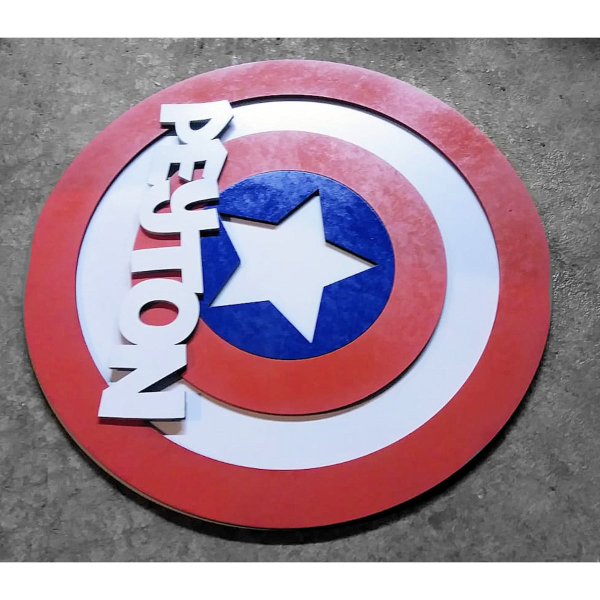 Marvel Avengers: Captain America Shield, Custom Name Wall Decor